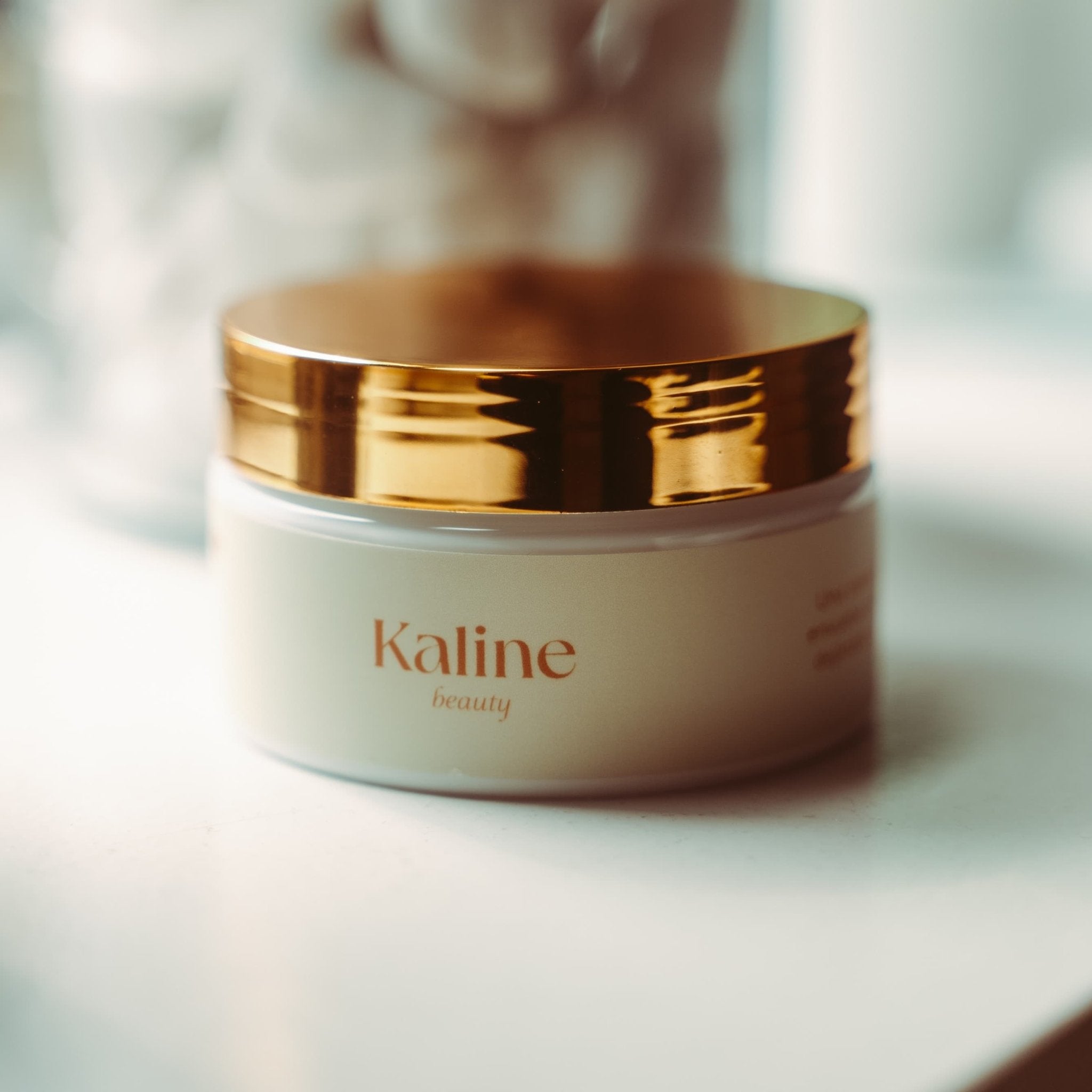 Crema Rejuvenecedora de Masaje Facial - Kaline Beauty